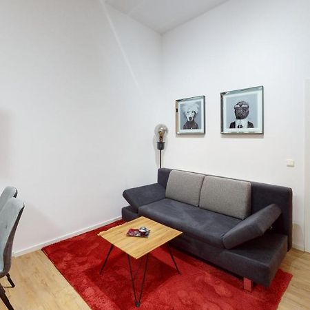 Sweethome - Luxus Pur - Grosse Kueche, Wifi Magdeburg Bagian luar foto
