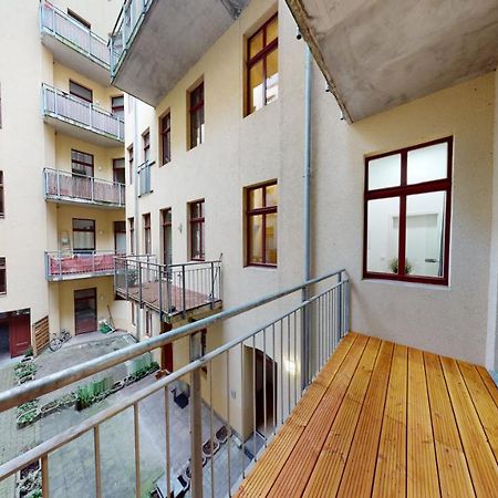 Sweethome - Luxus Pur - Grosse Kueche, Wifi Magdeburg Bagian luar foto
