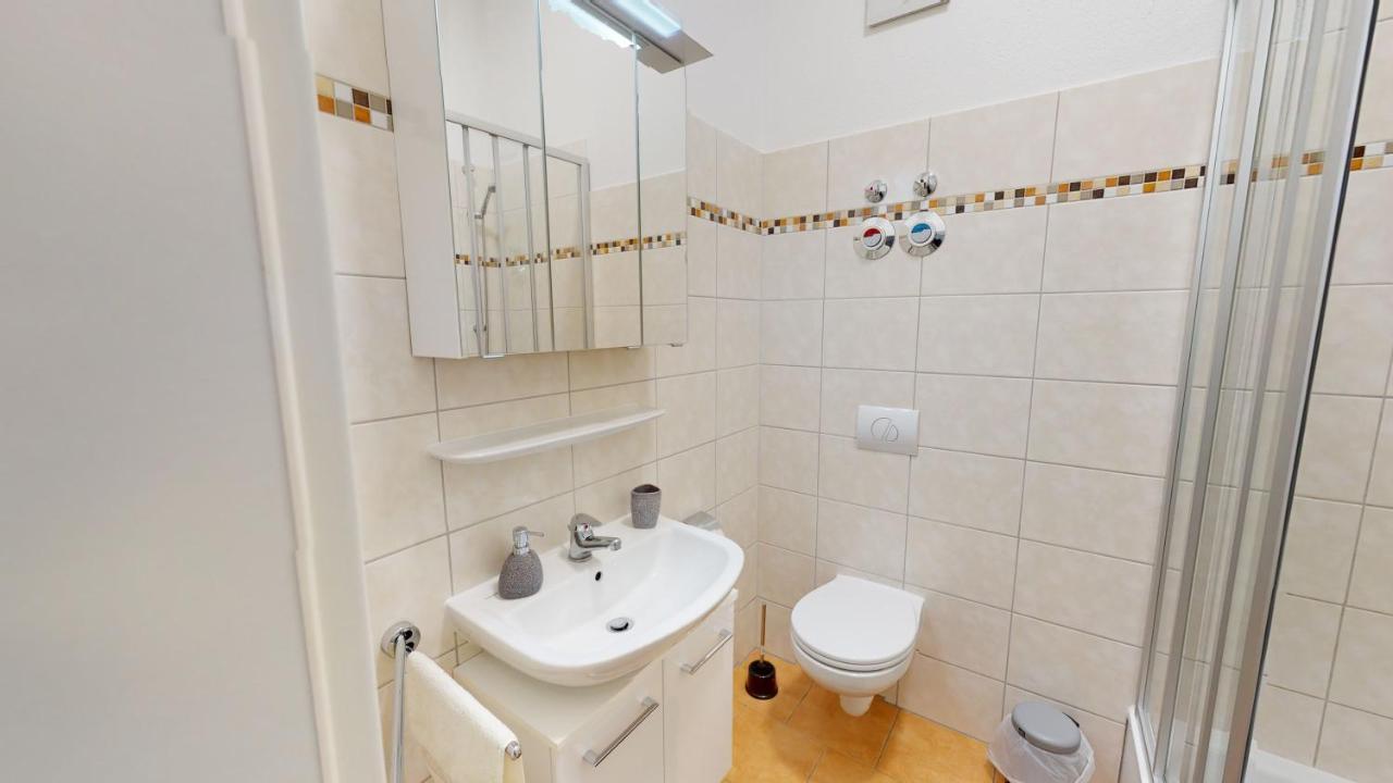 Sweethome - Luxus Pur - Grosse Kueche, Wifi Magdeburg Bagian luar foto