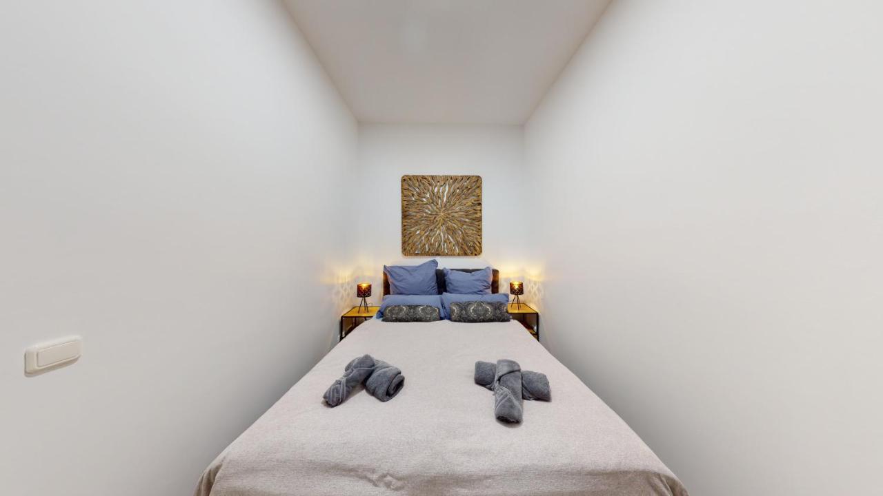 Sweethome - Luxus Pur - Grosse Kueche, Wifi Magdeburg Bagian luar foto